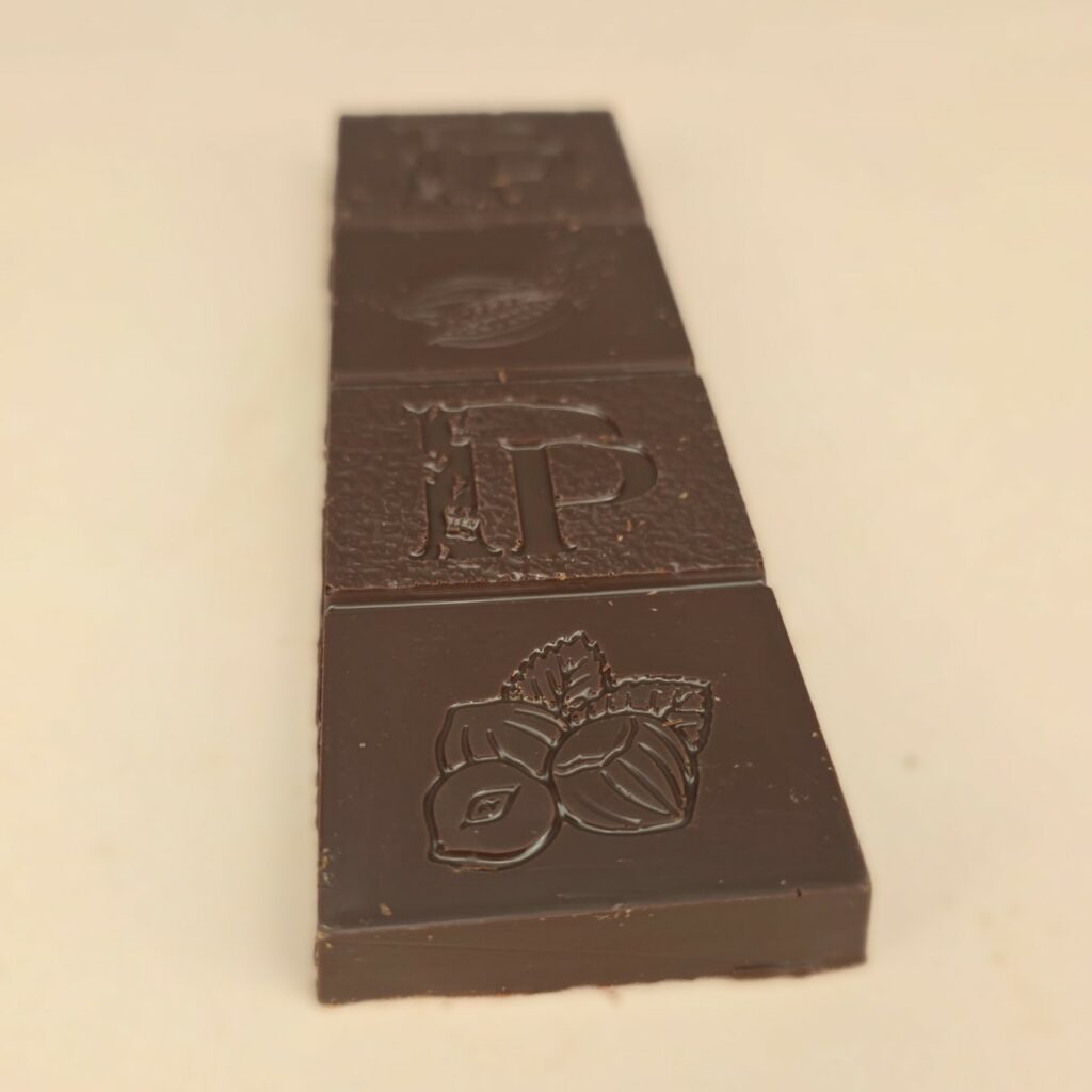 Tablette chocolat noir fourrée praliné (gros modèle)