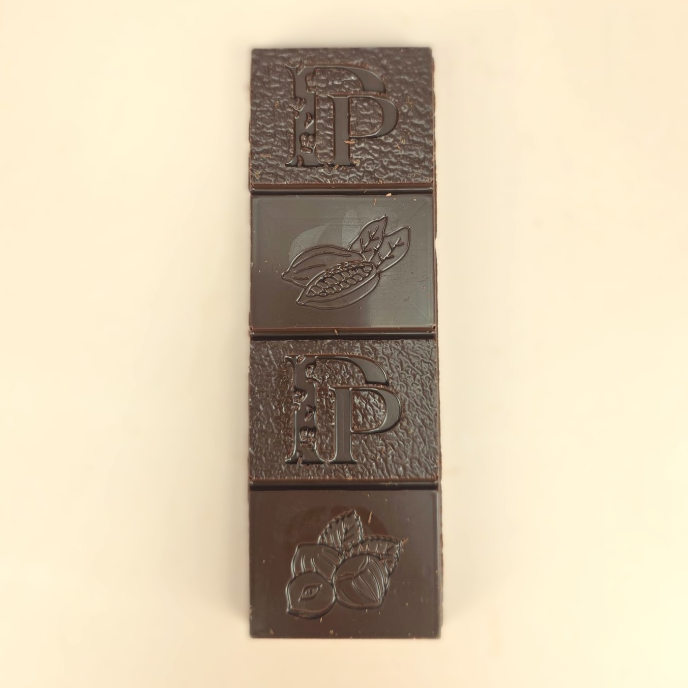 Tablette chocolat noir fourrée praliné (gros modèle) – Image 1