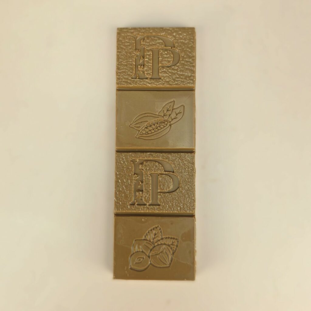 Tablette chocolat au lait fourrée praliné (gros modèle)