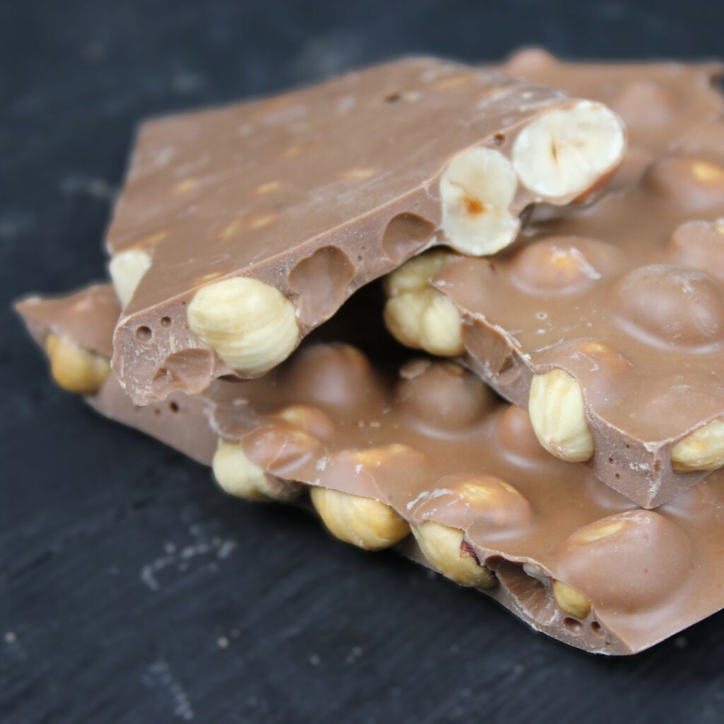 Chocolat lait aux noisettes