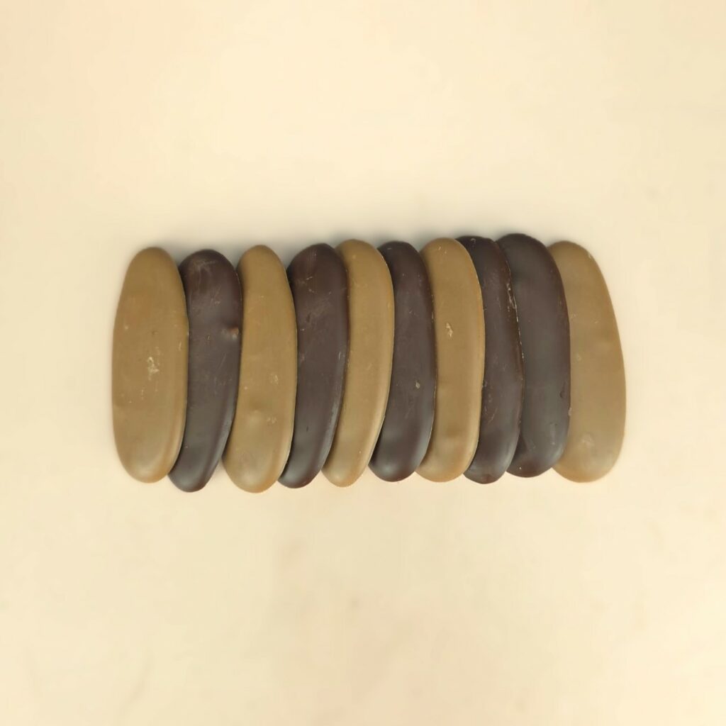 Languettes mélange chocolat noir et lait praliné