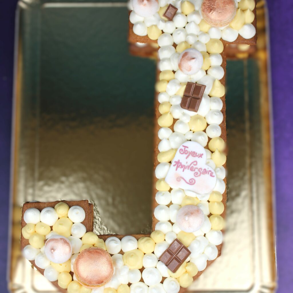 Letter cake